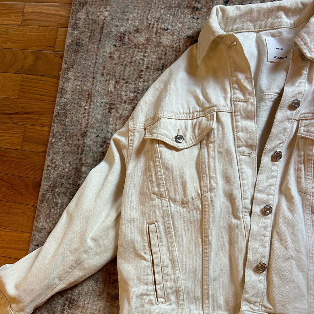 White denim jean jacket